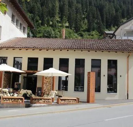 Chesa Valira Tinzen